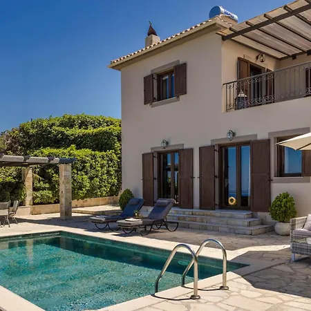 Melanthi By Vintage Travel * Mánganos