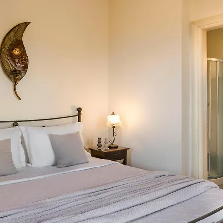 Melanthi By Vintage Travel *