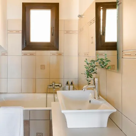 Melanthi By Vintage Travel *