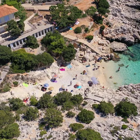 Villa Melanthi By Vintage Travel *