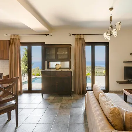 Melanthi By Vintage Travel * Mánganos