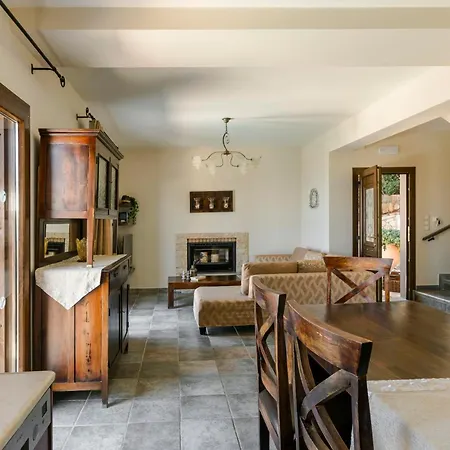 Melanthi By Vintage Travel * Mánganos